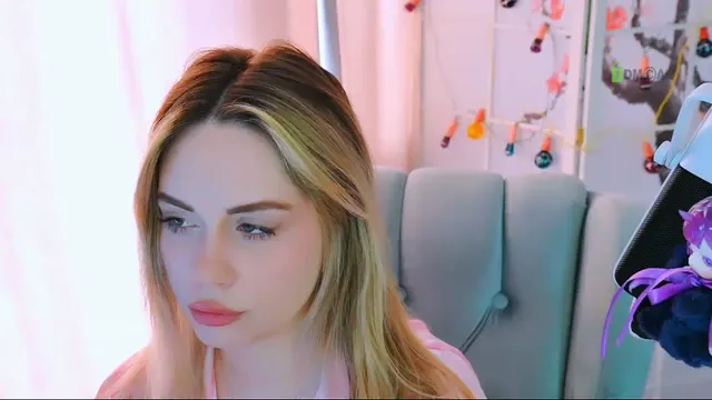 000---