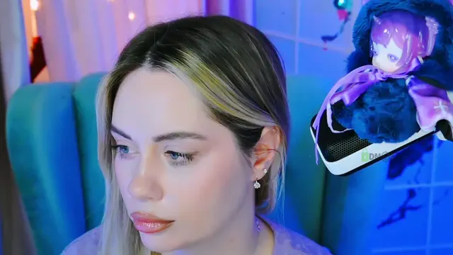 000---