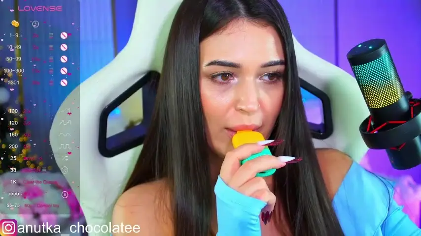 adel-chocolatee