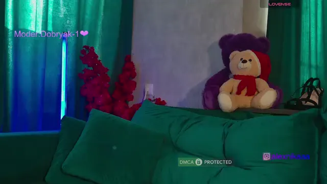 alexnikaaa1815