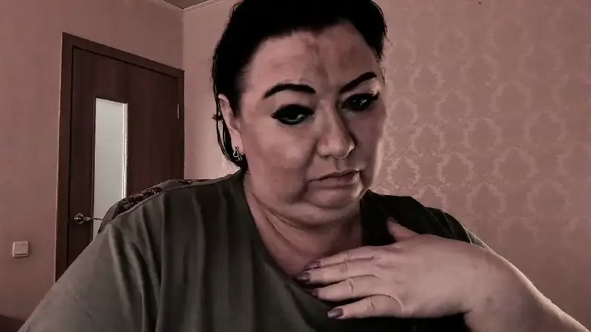 alinahott1