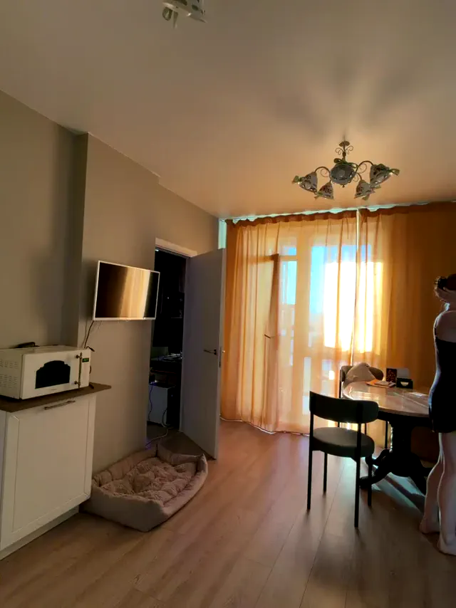 eva-adamova
