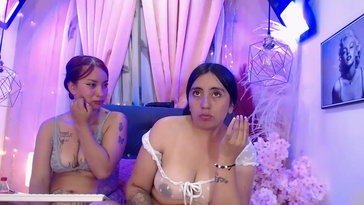hotttgiirllesbian