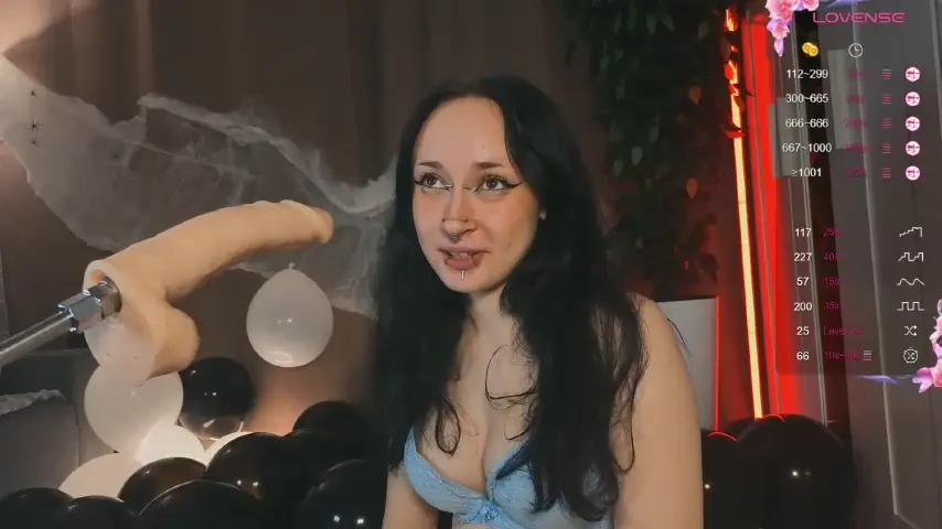 juicy-vikki