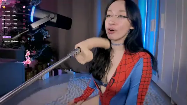 juicy-vikki