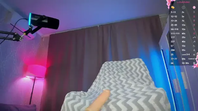 juicy-vikki