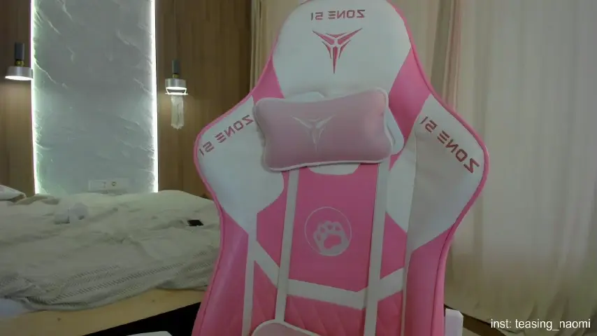 naomimif
