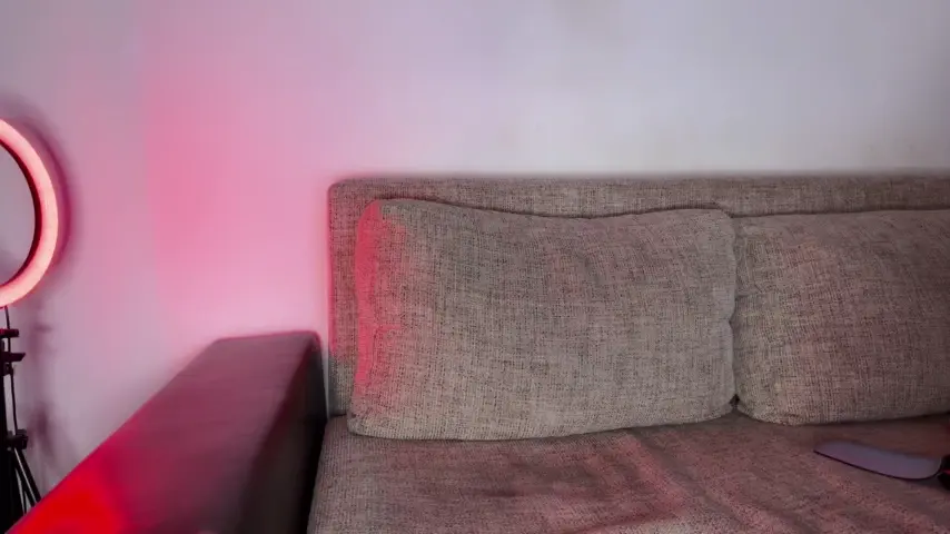 pinkfoxya