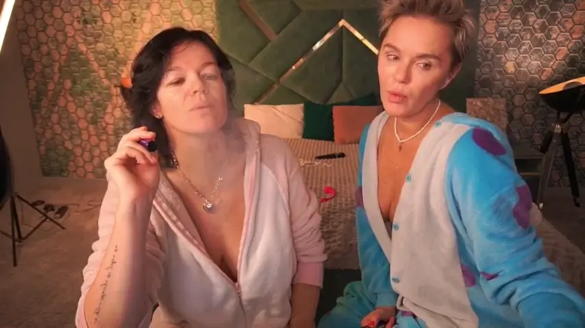 pleasurewecouple