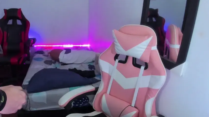 room-kitty