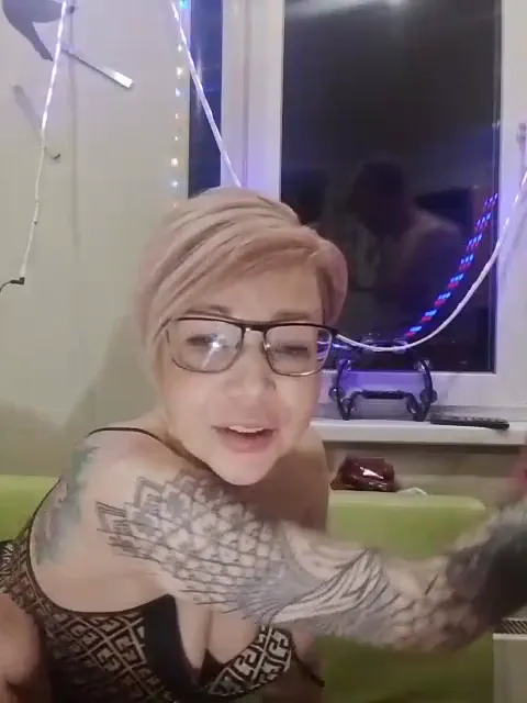 tilytily
