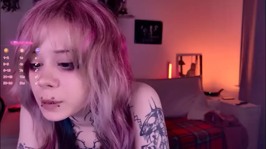 _lollyshy_