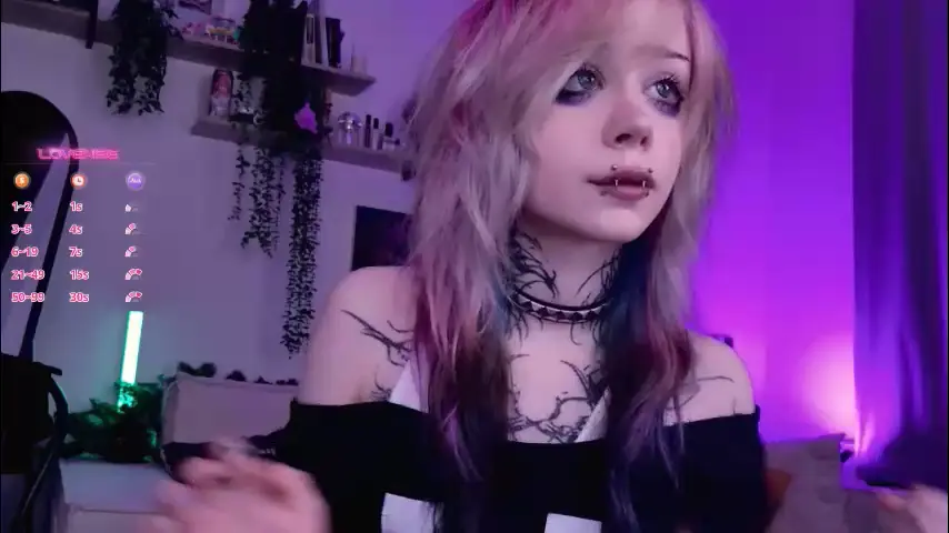 _lollyshy_