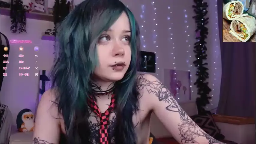 _lollyshy_
