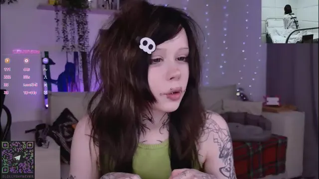 _lollyshy_
