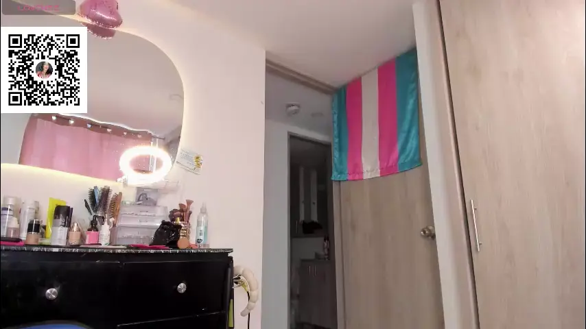 adelineefoxxx