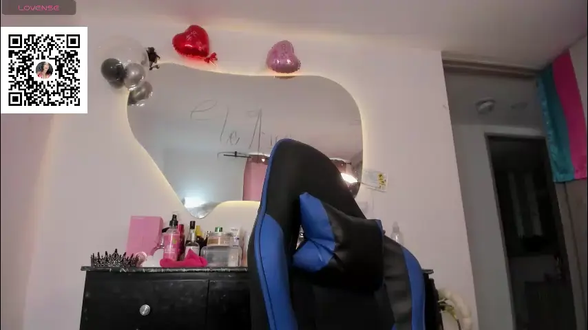 adelineefoxxx