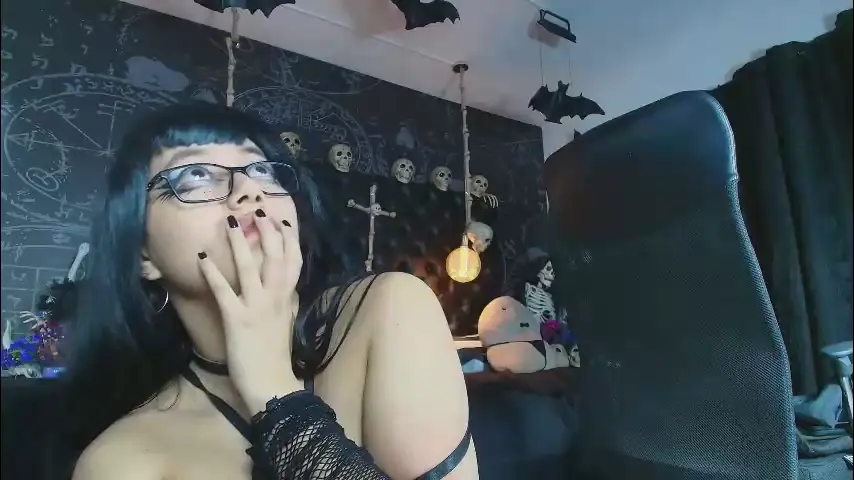 alexhoe_