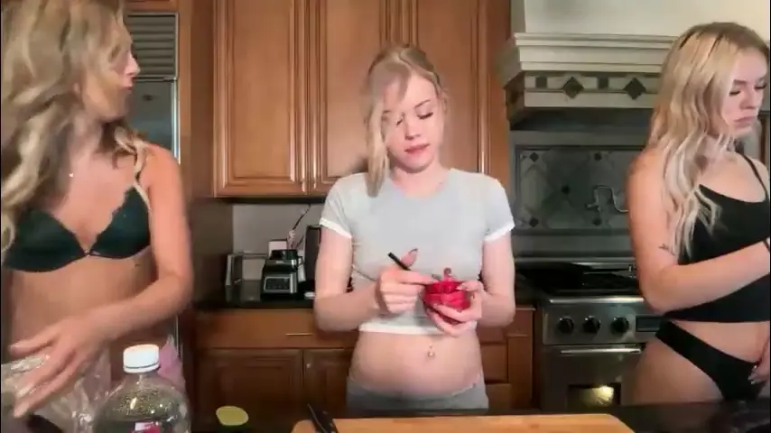 alyssastonee