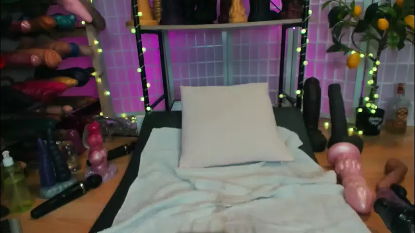 anal_queen_mona
