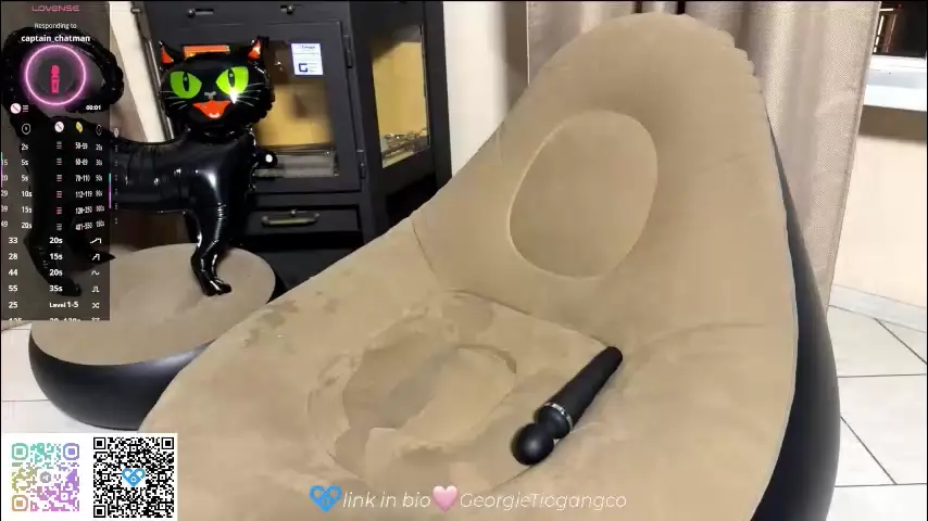 chloe_show