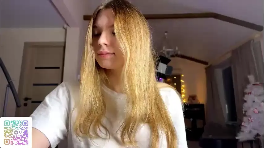 chloe_show