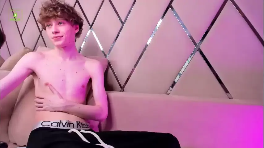 curlytwinkboy