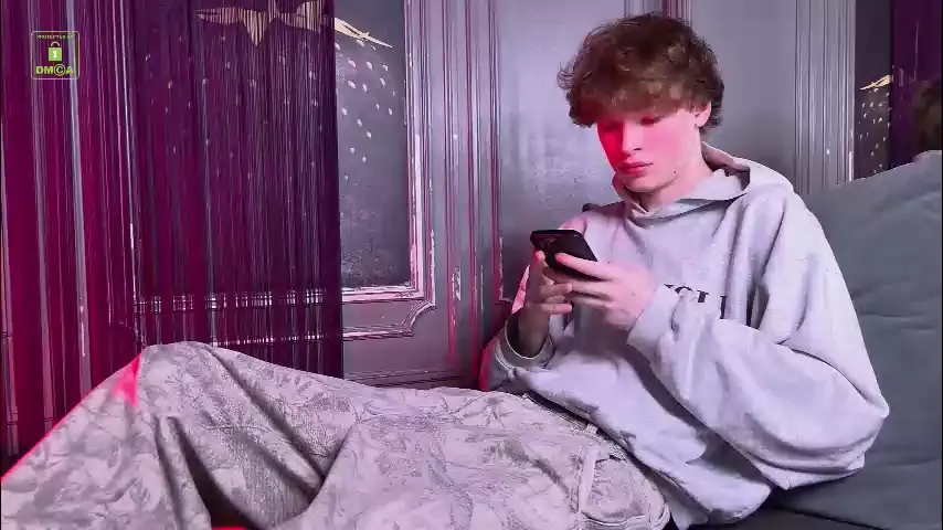 curlytwinkboy