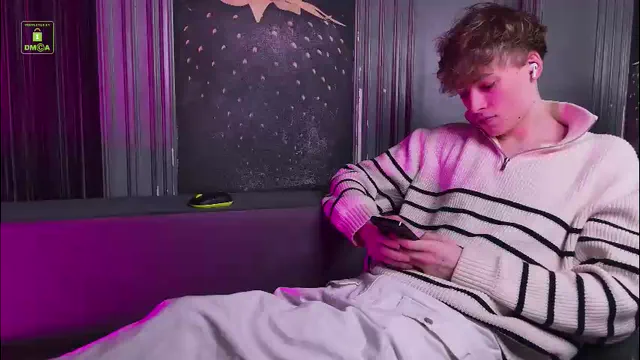curlytwinkboy
