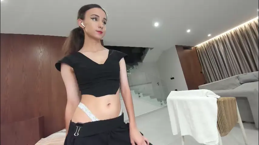 ehotlovea