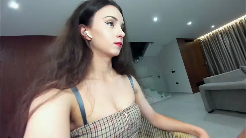ehotlovea