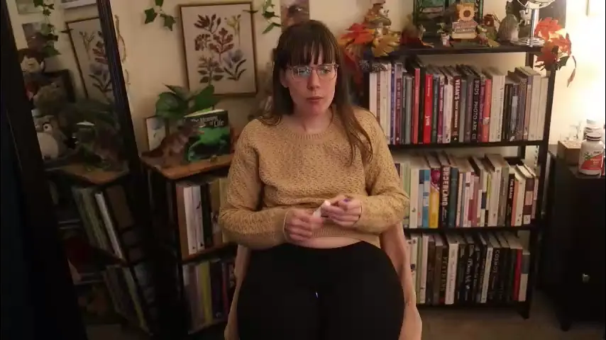 ellynaomi