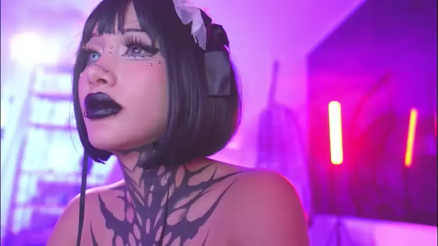 goth_dolll