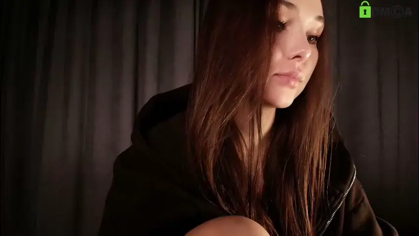 hollyextra