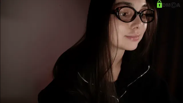 hollyextra