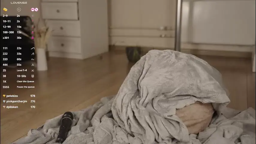 jennyplaudis_