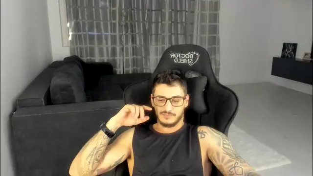jonnyporn1