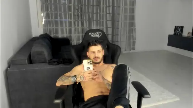 jonnyporn1