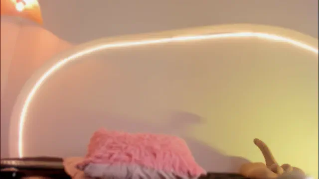katiepeach_
