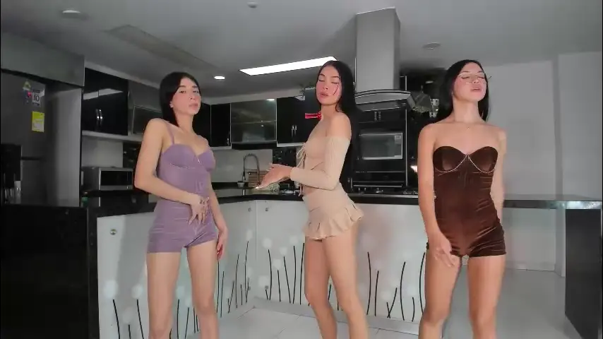 loving_ladies