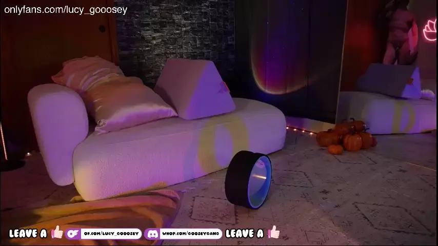 lucy_gooosey