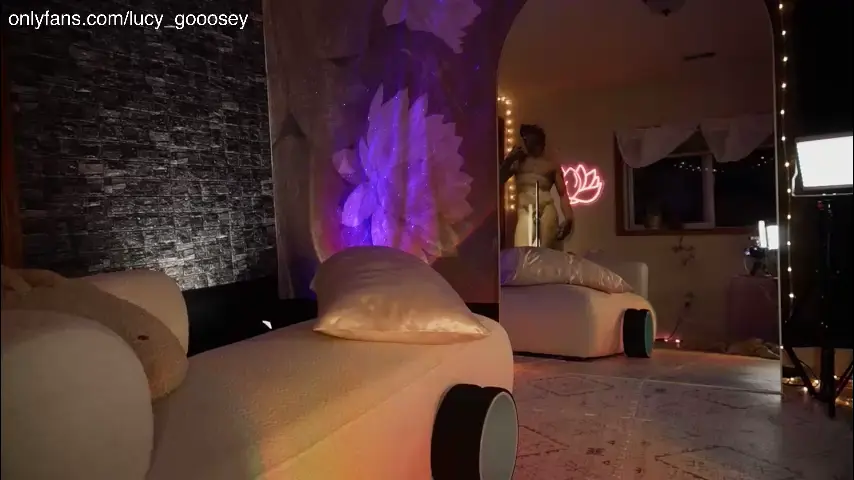 lucy_gooosey