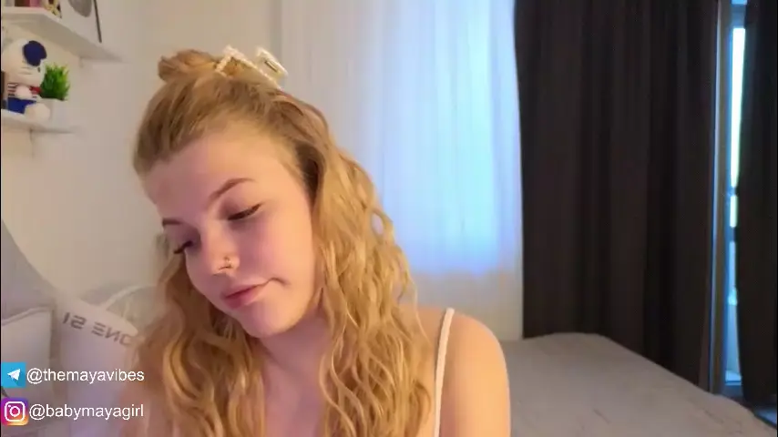 maya_blonde18