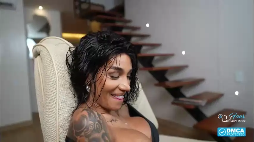 sweetlaurasaenz