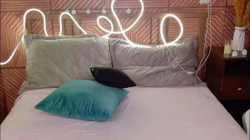 sweetshy_