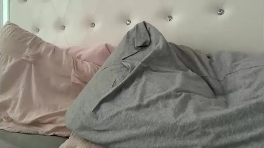 theblondeetwinss
