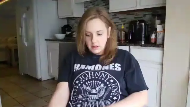 tinywithtiddies