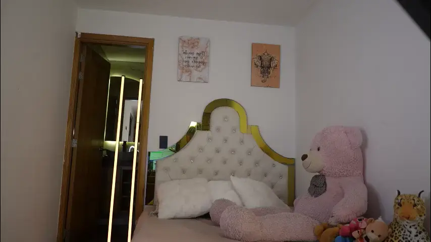 valeriecollinss_
