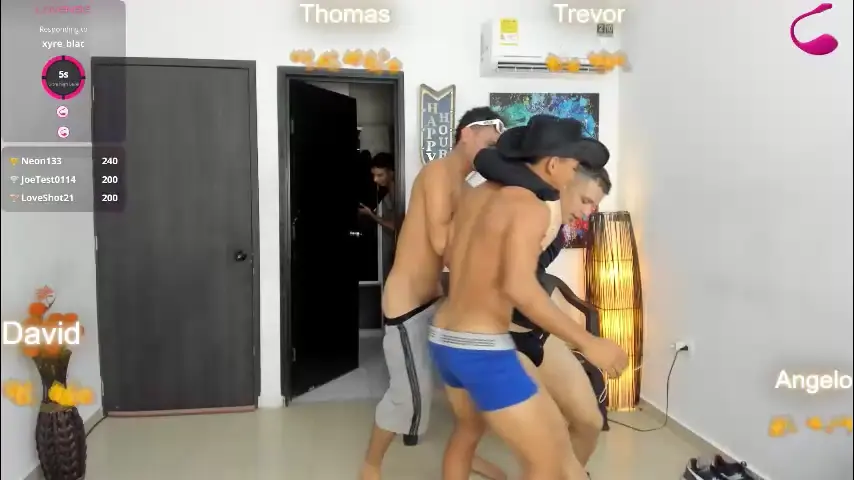voyeurism_guys