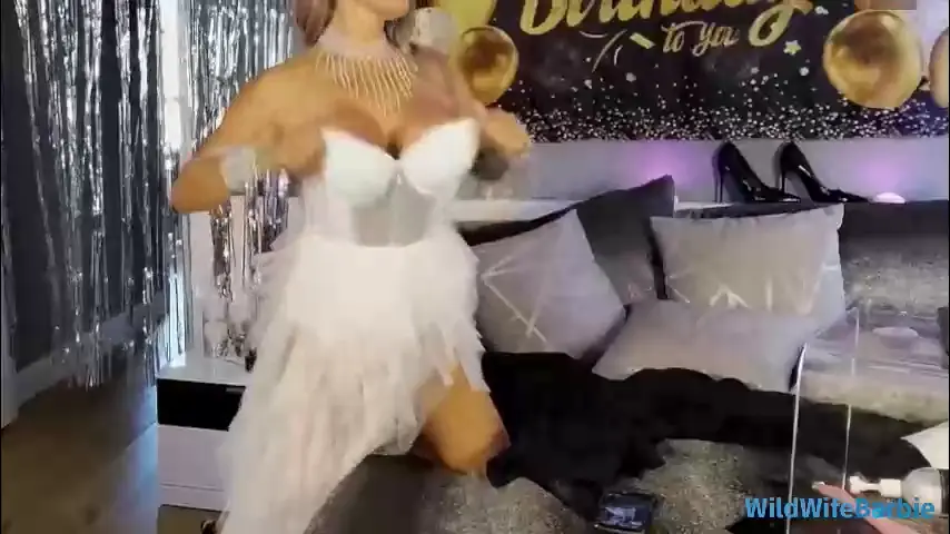 wildwifebarbie